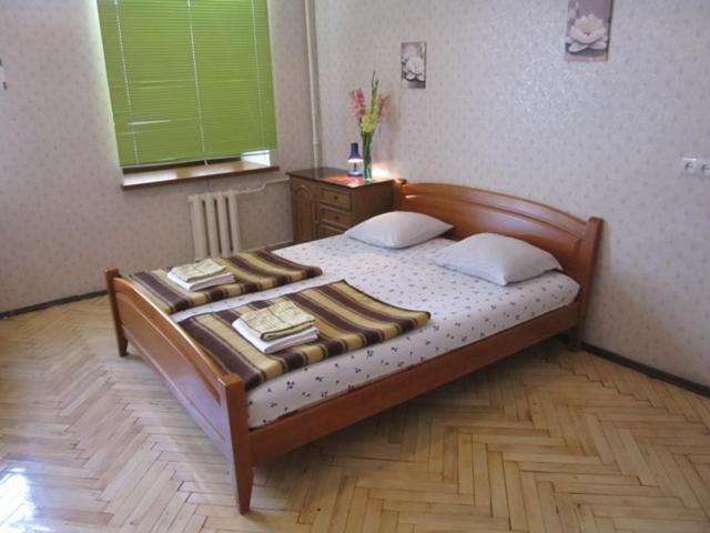 Yaroslav Hostel Kiev Esterno foto